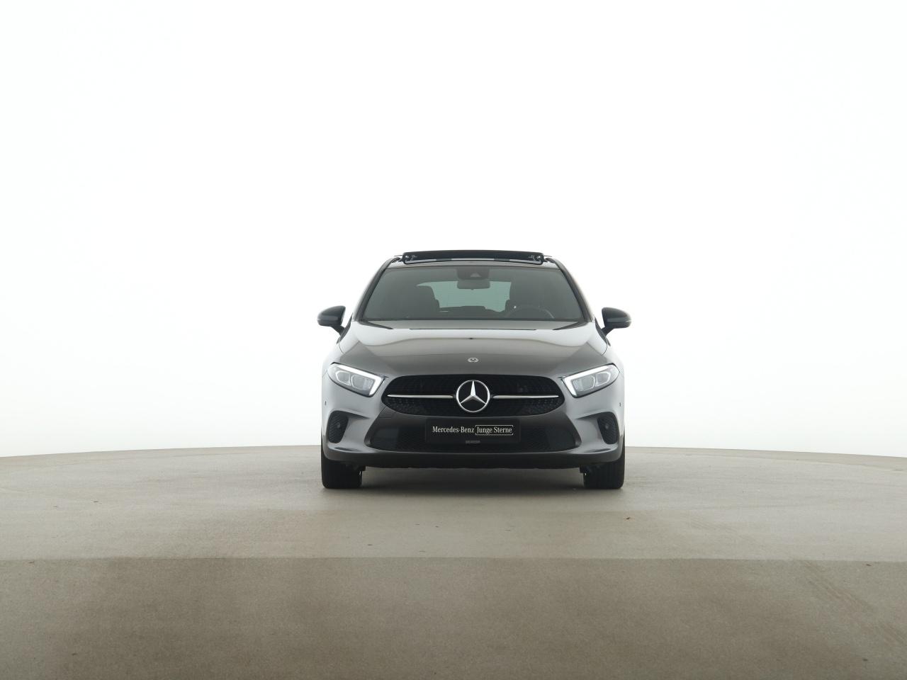 A 250 e Night Progressive Pano LED Kamera MBUX