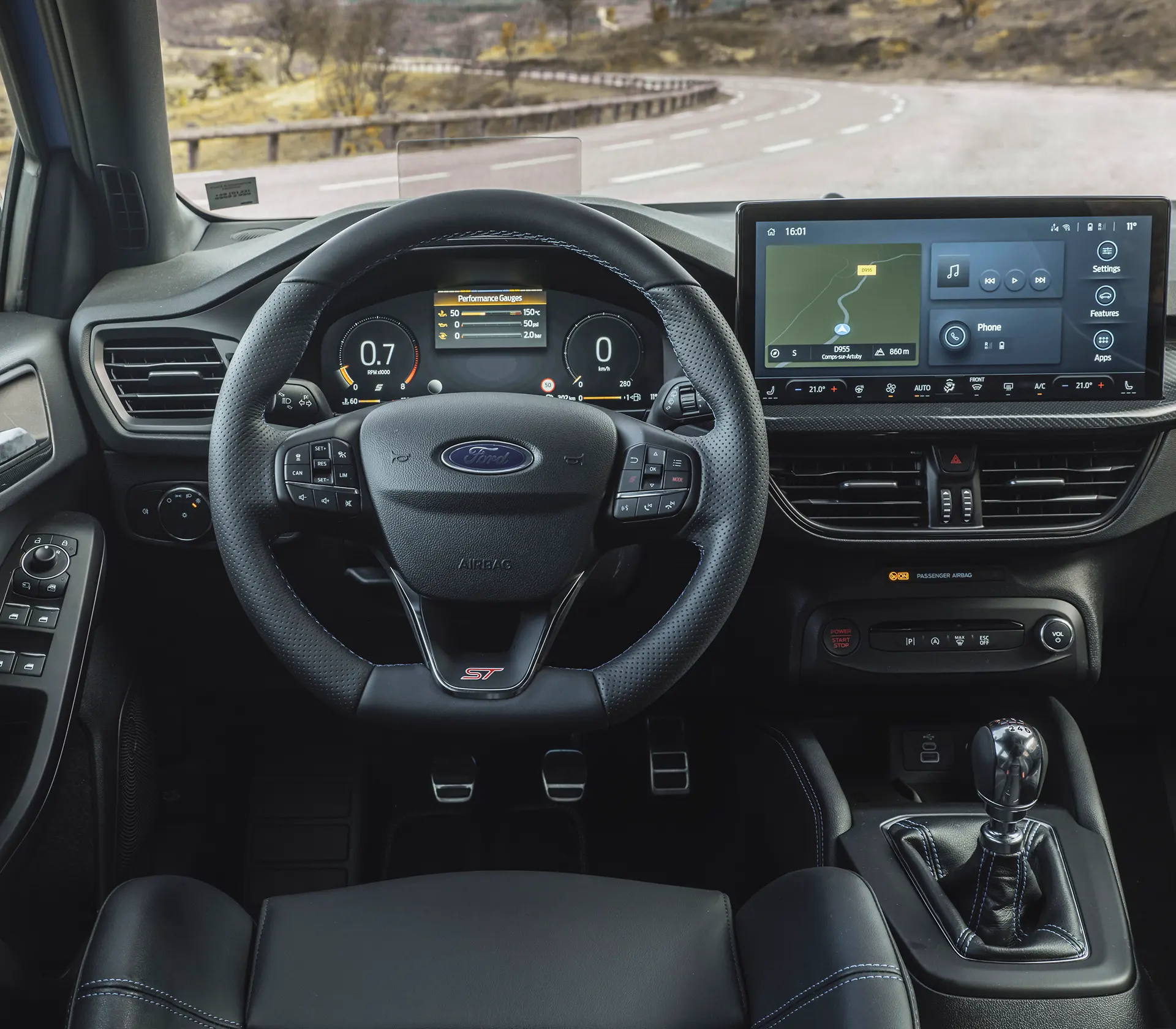 das Interieur des Focus ST