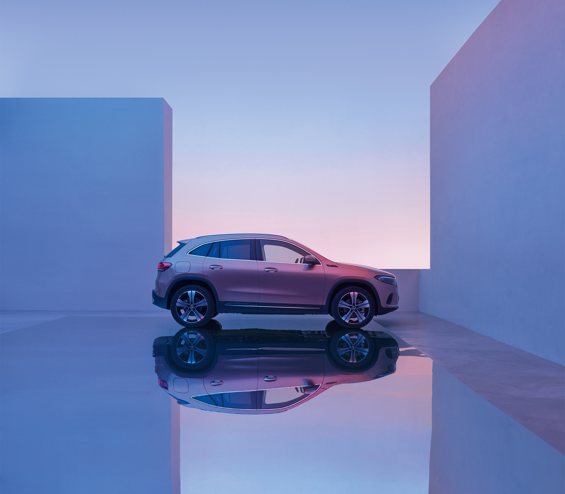 Mercedes-Benz EQA Seitenansicht 