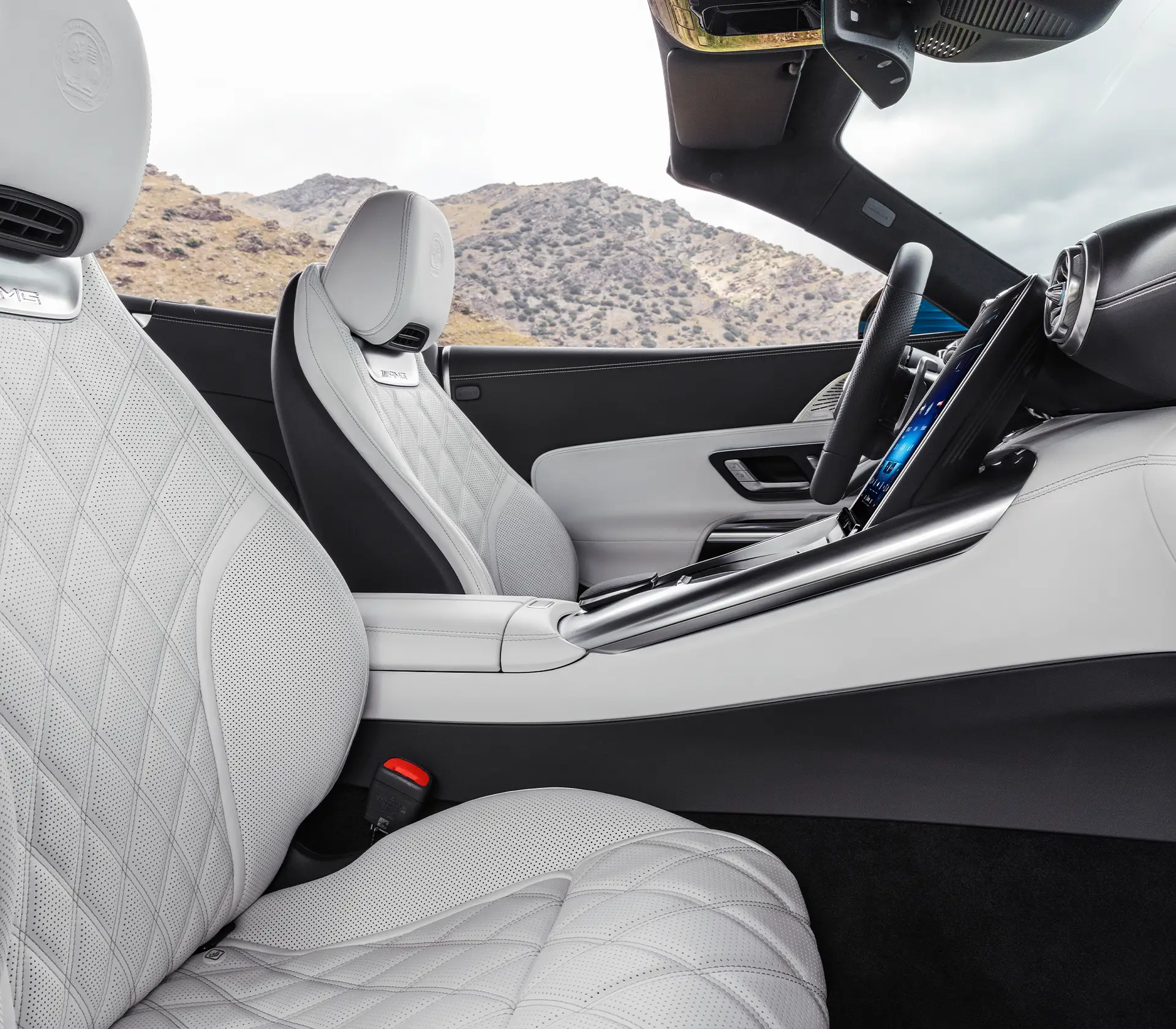 Mercedes-AMG SL-Roadster Cockpit Seitenansicht