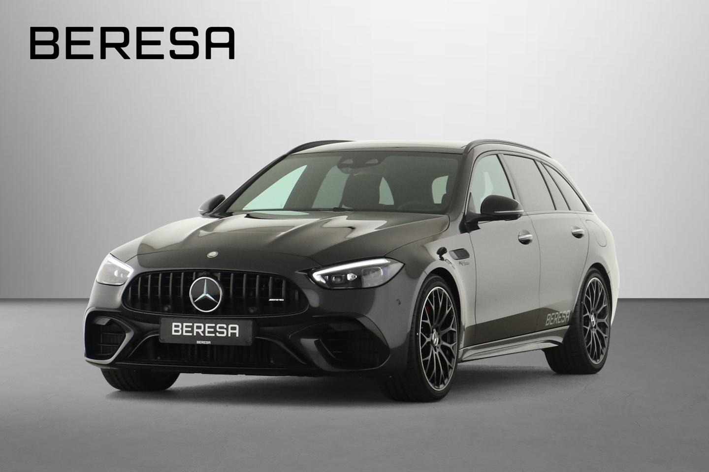 C 63 AMG S E Performance  T Digital Light Pano