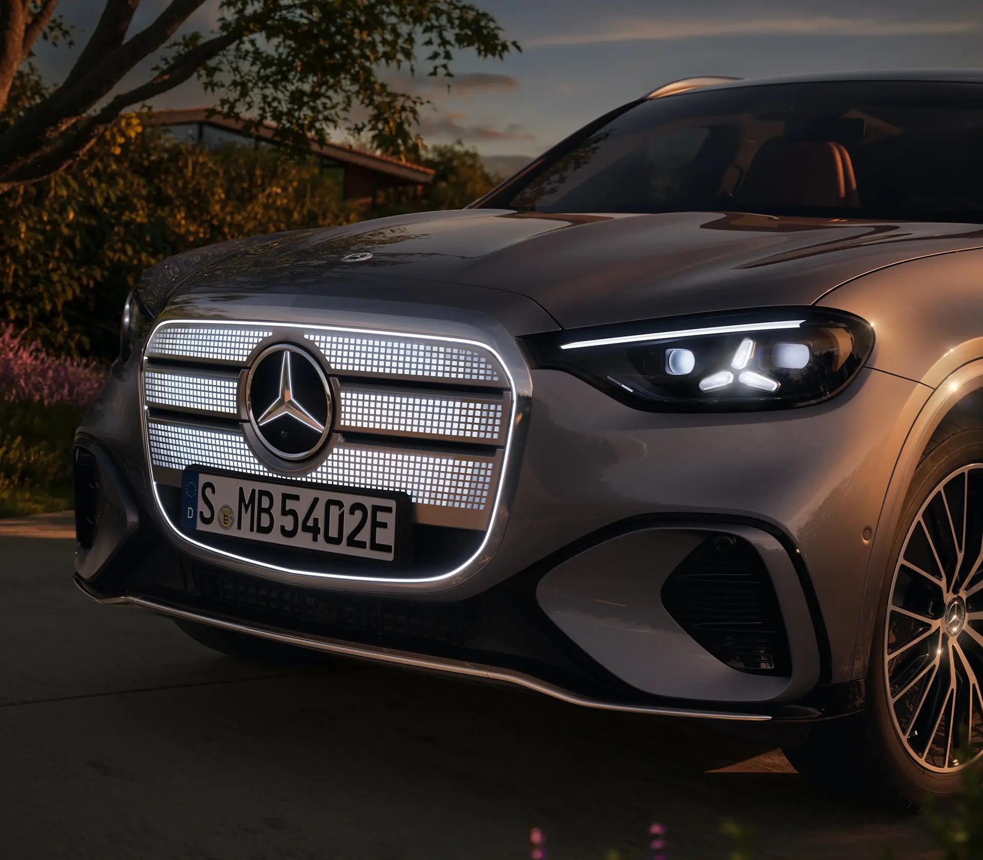 Motorhaube des elektrischen GLC