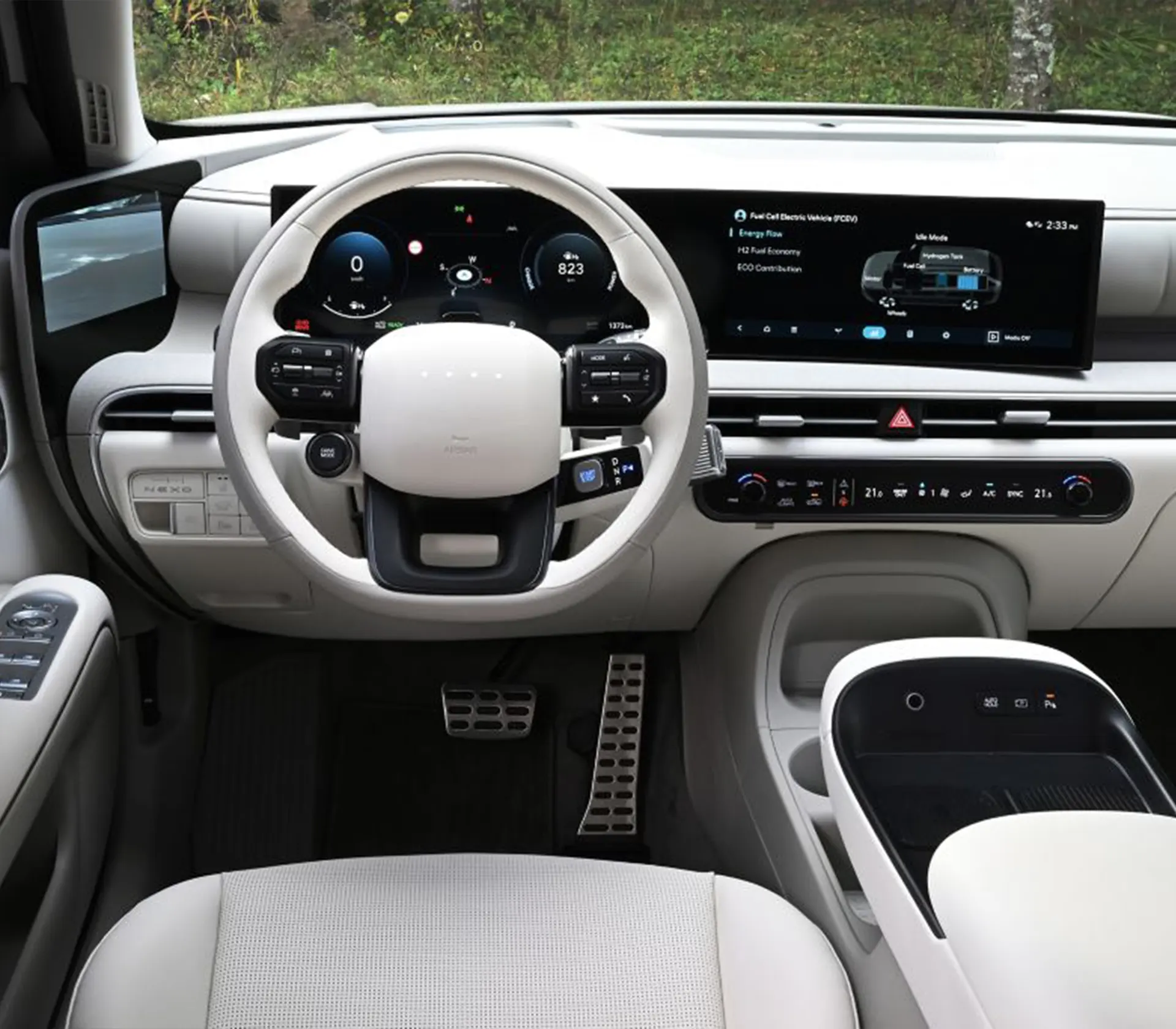 das Interieur des Nexo in weiß