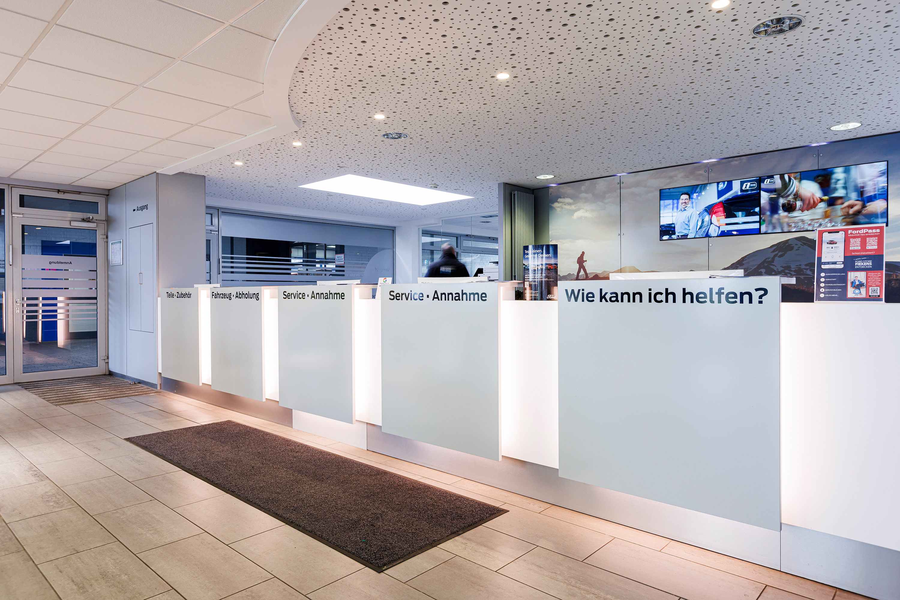 Empfang von Autohaus Fiekens in Schloßholte-Stukenbrock