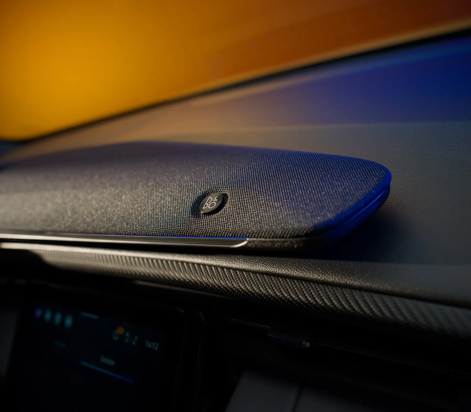 Detailaufnahme von dem B&O Lautsprecher