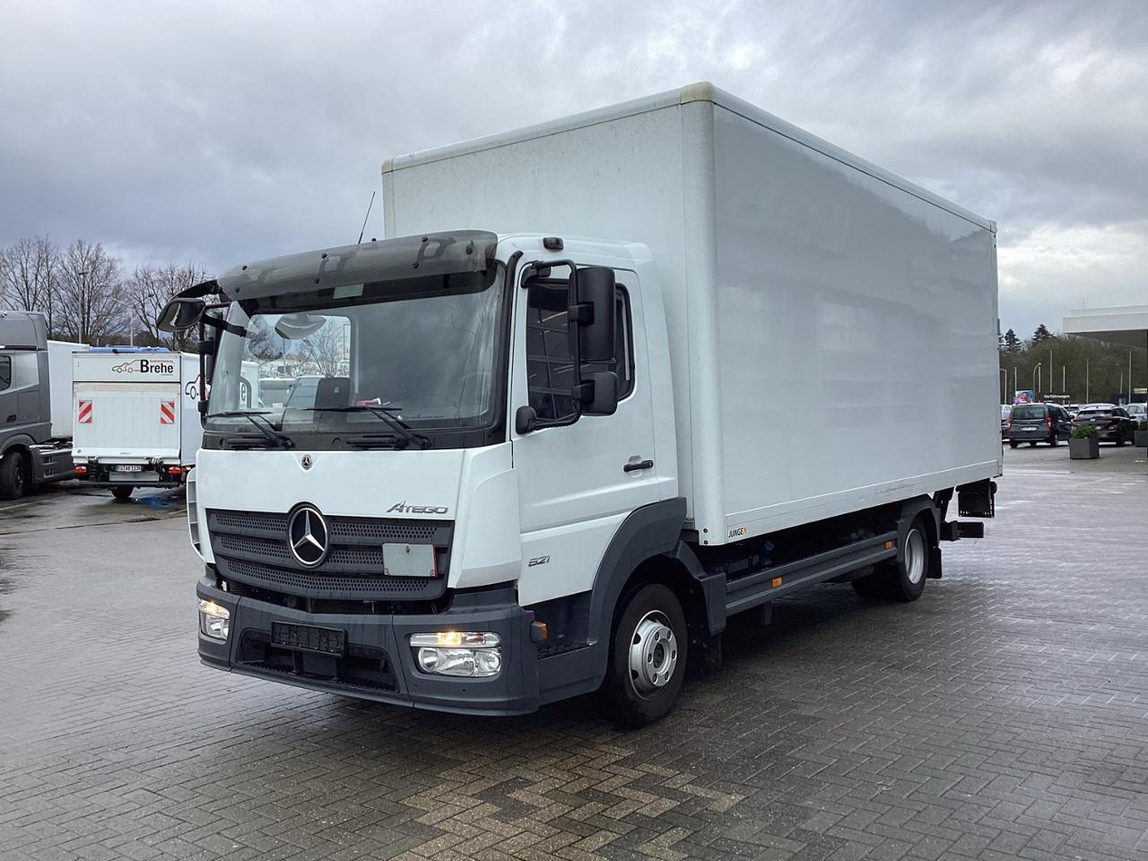 Atego 821 L  Koffer/LBW AHK AUT Airmatic