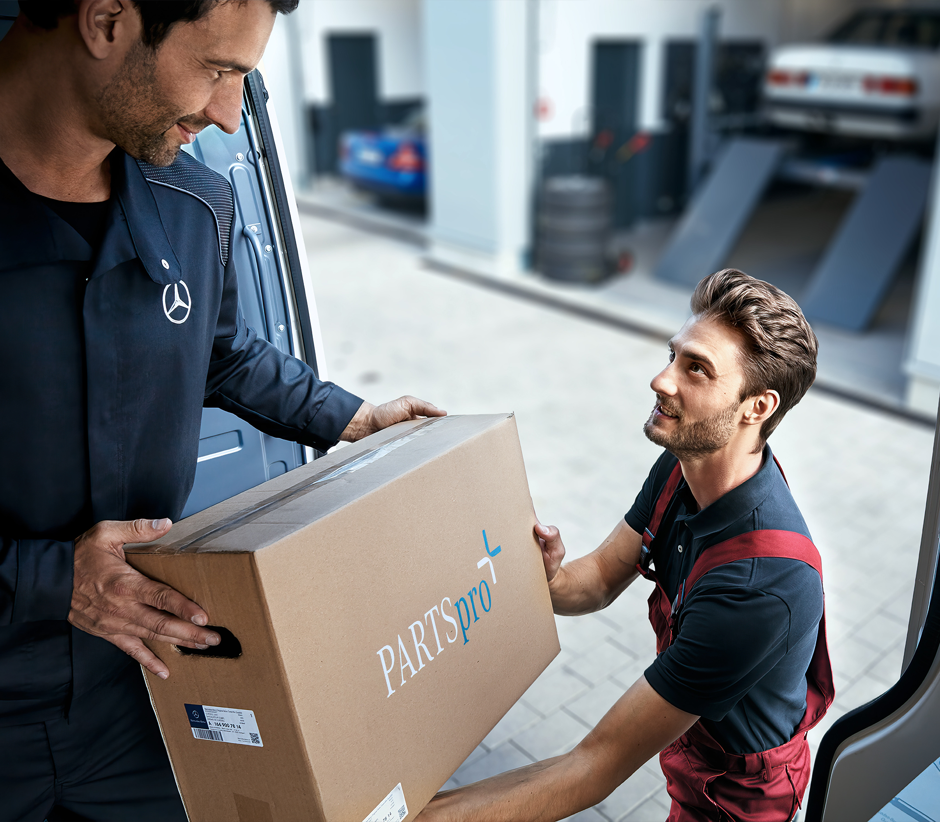 Auslieferung von Mercedes-Benz Parts pro+