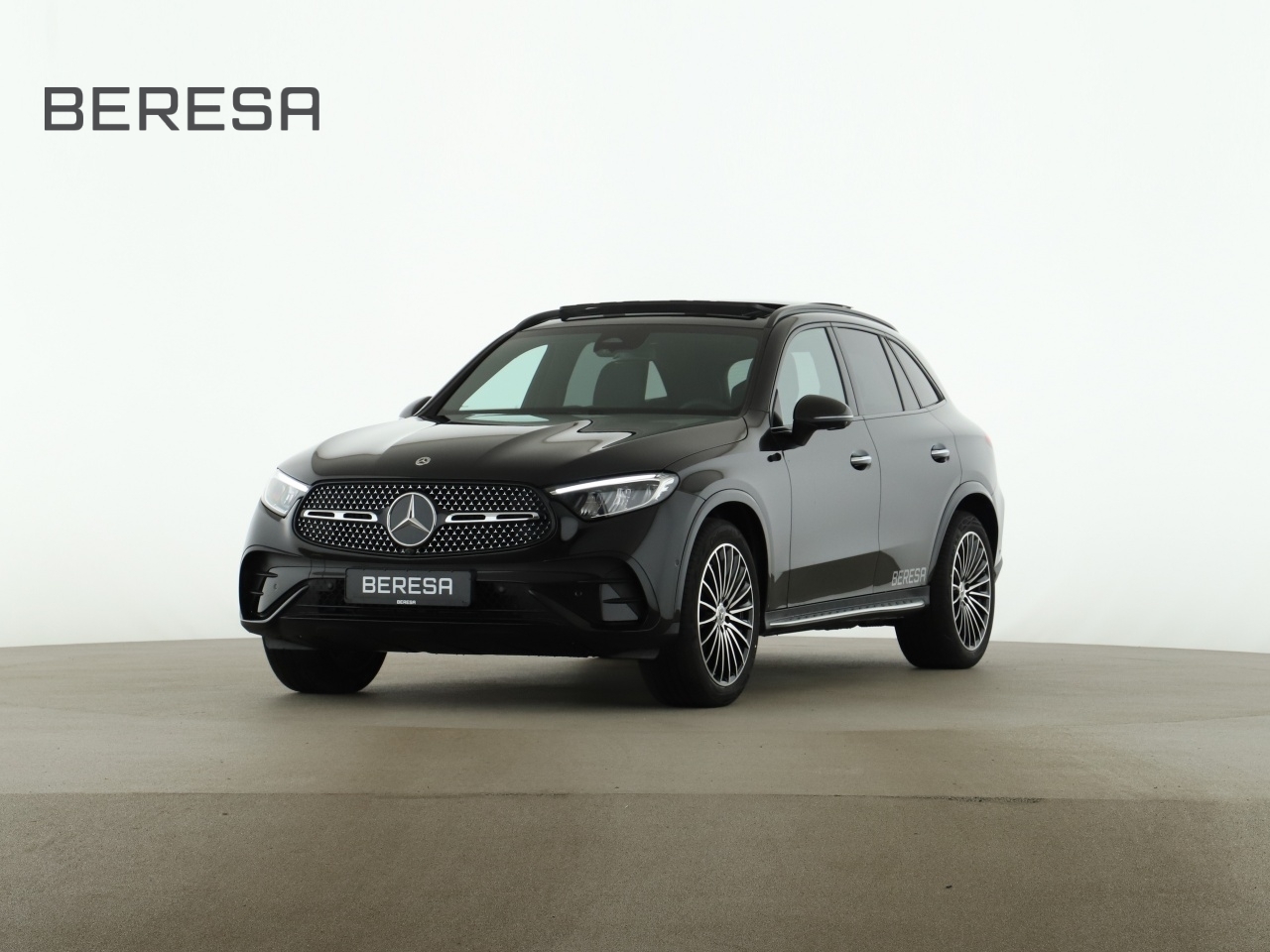 GLC 200 4M AMG Night MBUX Pano AHK Distronic 360