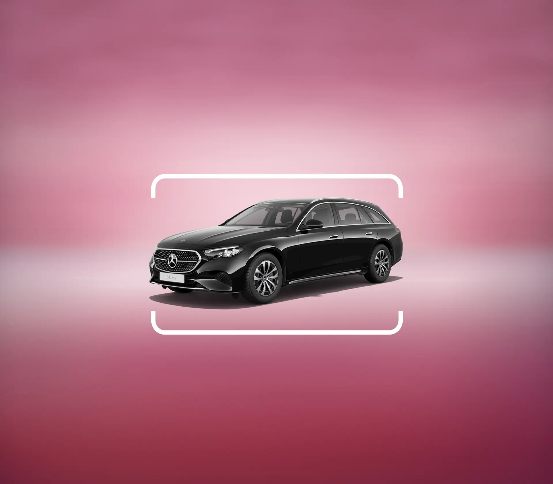Mercedes-Benz E-Klasse T-Modell auf rotem Hintergrund