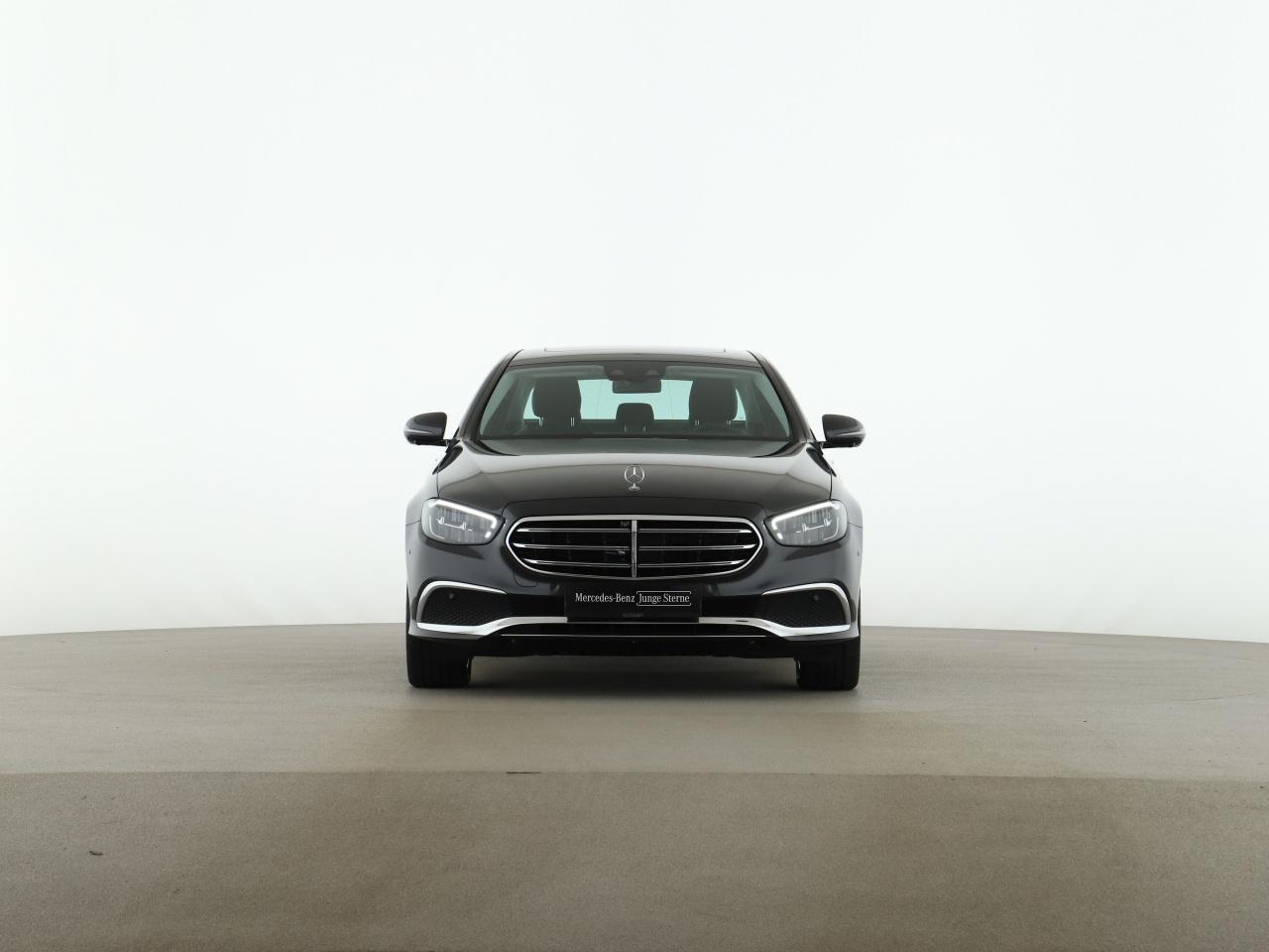 E 300 de 4M Exclusive AHK Schiebedach Burmester