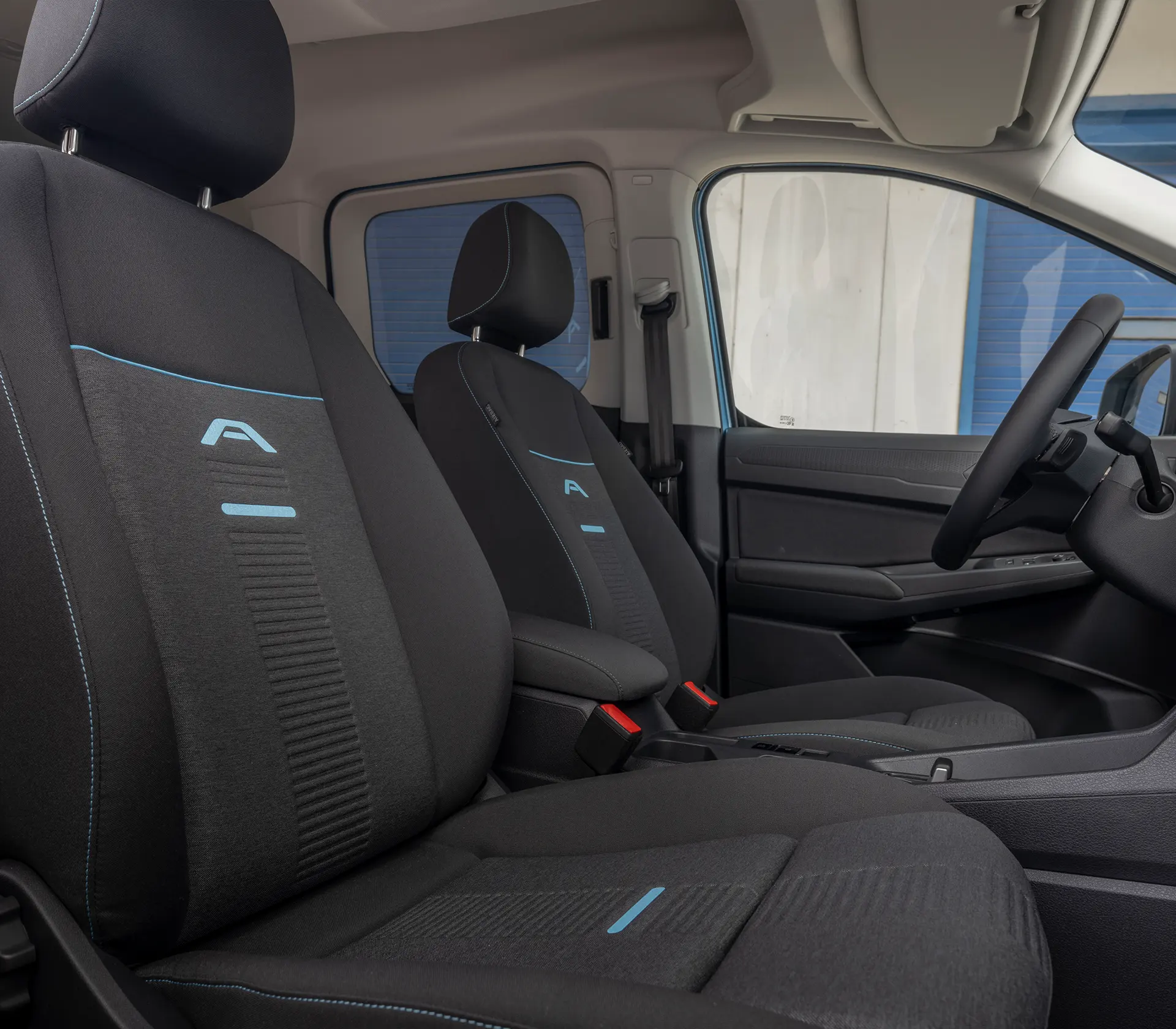 vorderen Sitze im Ford Tourneo-Connect