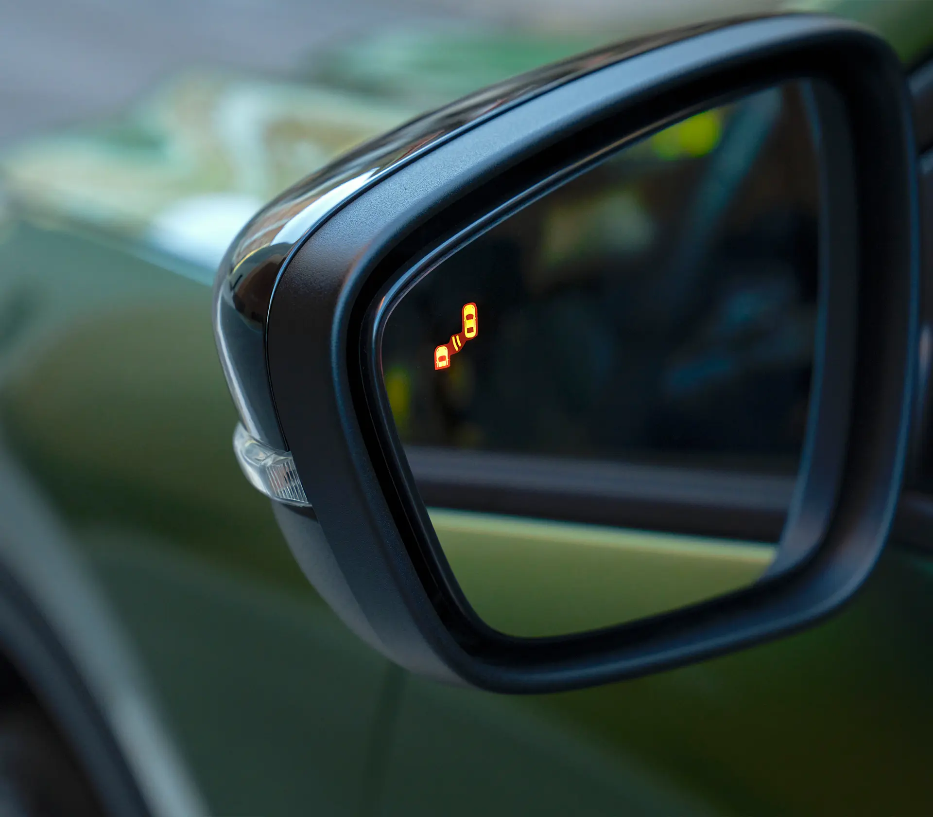 Assistenzsystem Warnung vor anderen Autos beim Kuga